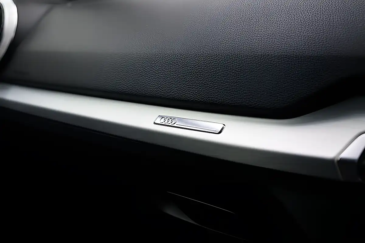 Used 2022 Audi Q2 Black Edition Blue - Interior and Exterior details 20