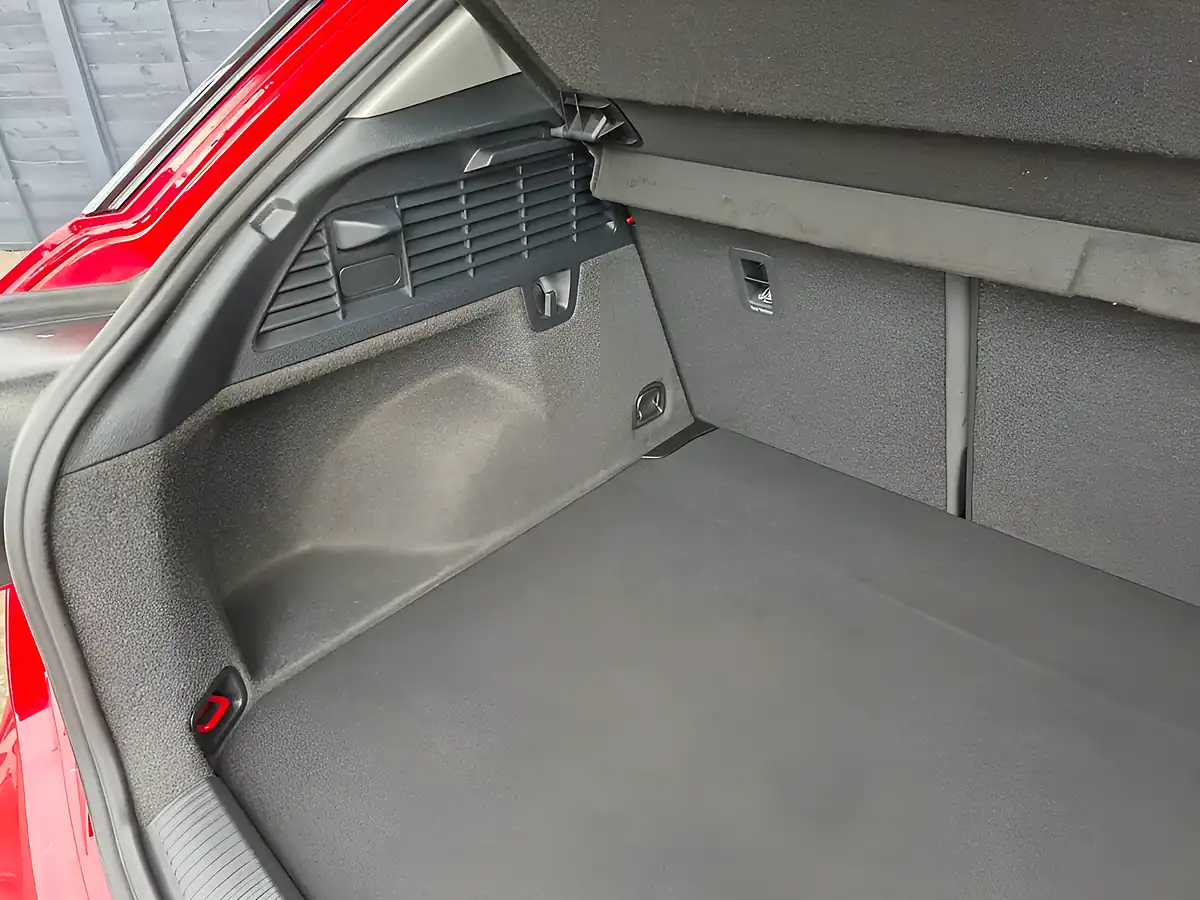 Used 2022 Audi Q2 Sport Red - Interior and Exterior details 10