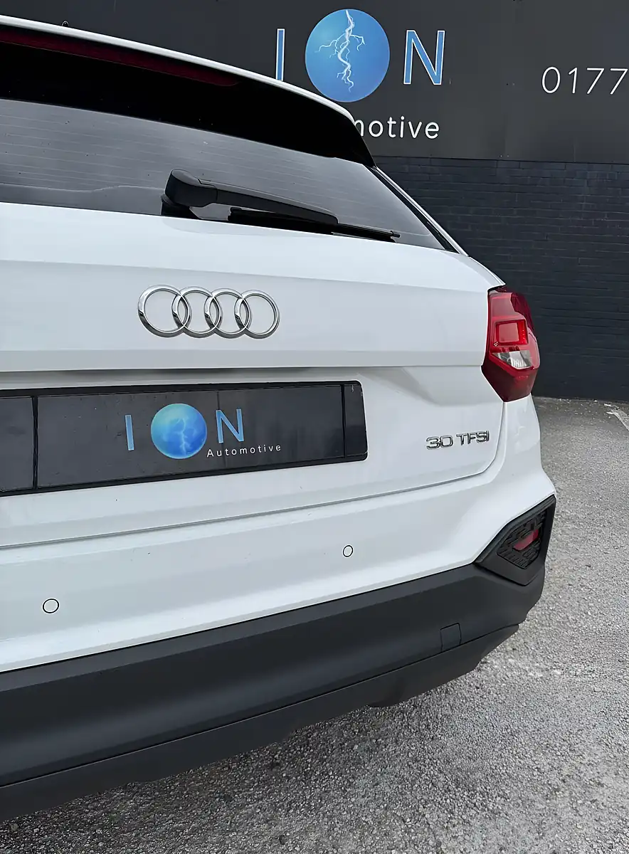 Used 2022 Audi Q2 Technik White - Interior and Exterior details 12