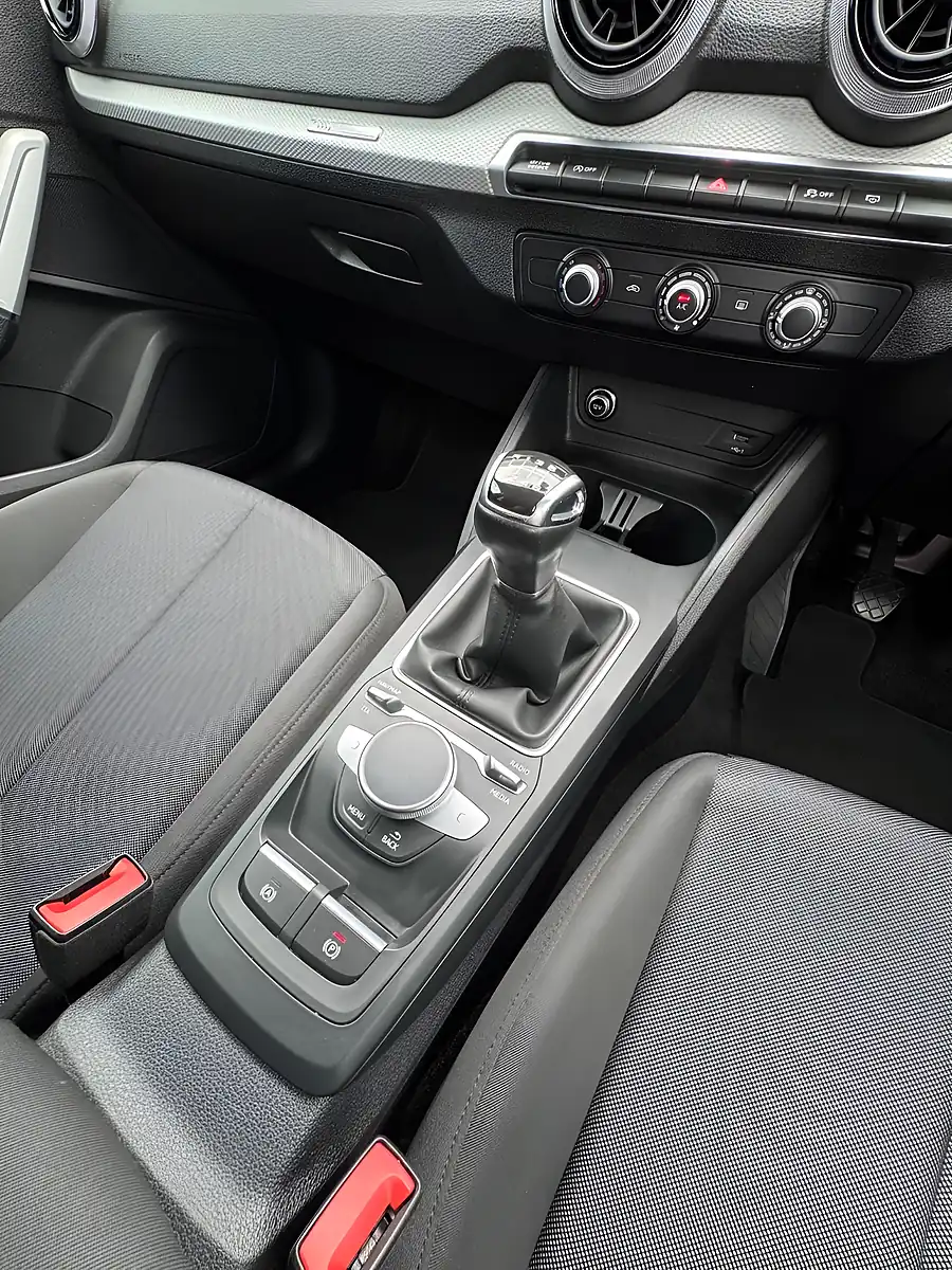 Used 2022 Audi Q2 Technik White - Interior and Exterior details 16