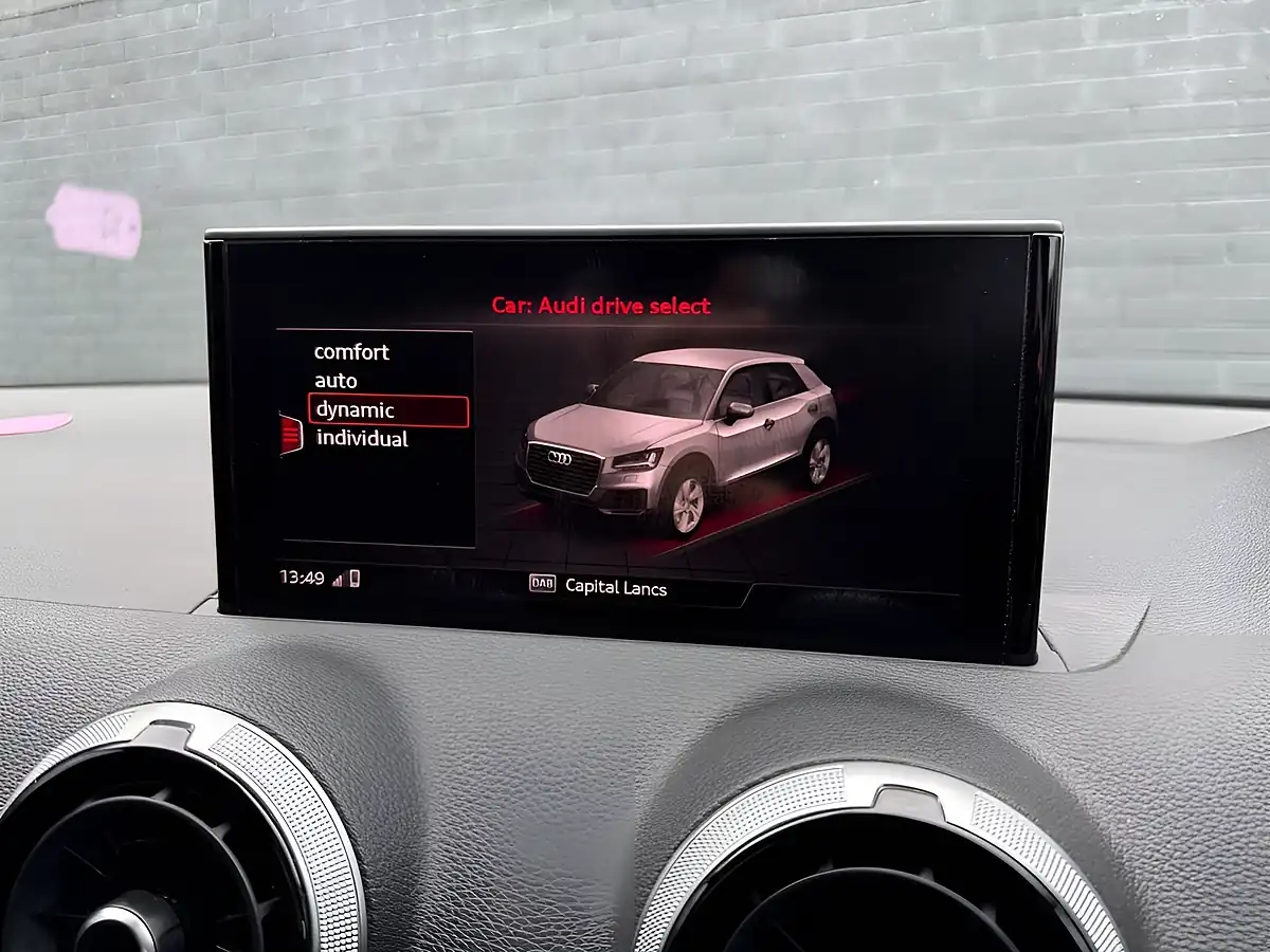Used 2022 Audi Q2 Technik White - Interior and Exterior details 18