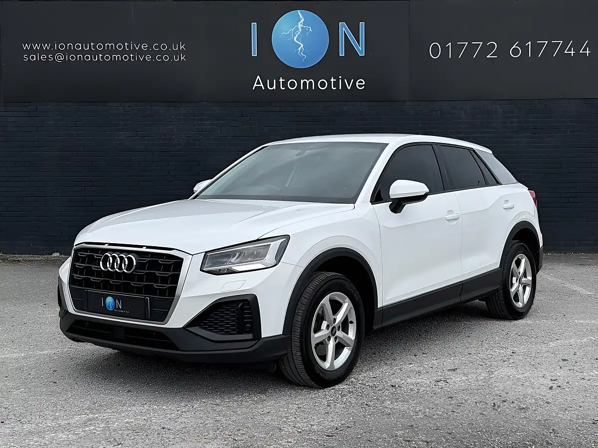 Used 2022 Audi Q2 Technik White - Interior and Exterior details 6