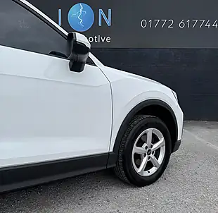 Used 2022 Audi Q2 Technik White - Interior and Exterior details 8