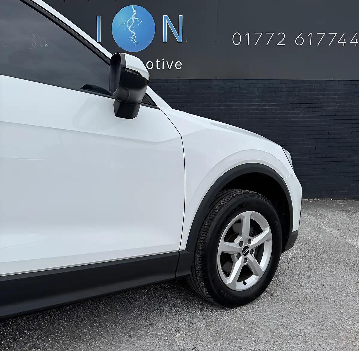 Used 2022 Audi Q2 Technik White - Interior and Exterior details 8