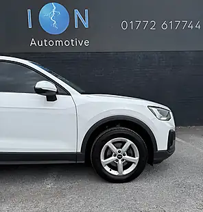 Used 2022 Audi Q2 Technik White - Interior and Exterior details 9