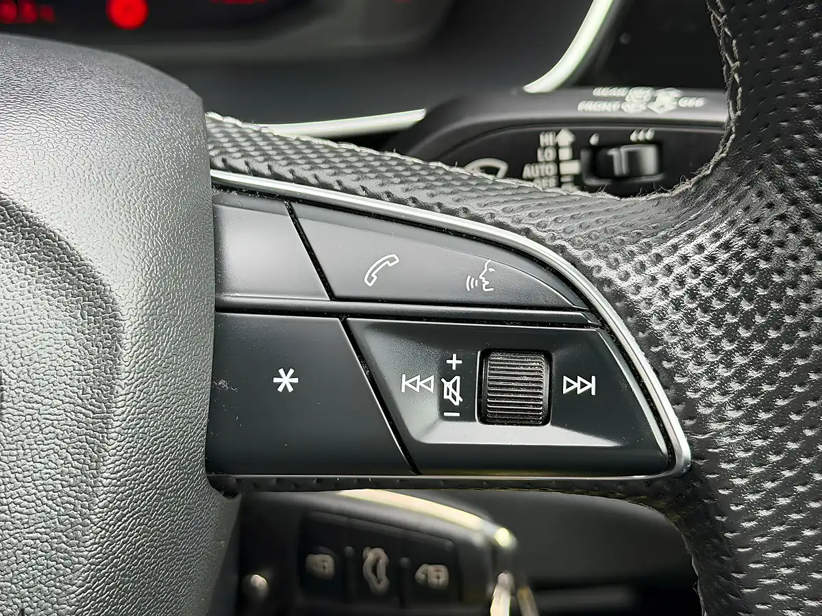 Used 2022 Audi Q3 Black Edition White - Interior and Exterior details 16