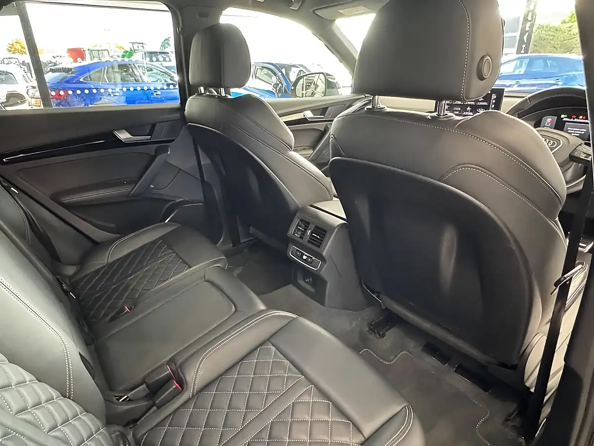Used 2022 Audi Q5 Edition 1 Blue - Interior and Exterior details 12