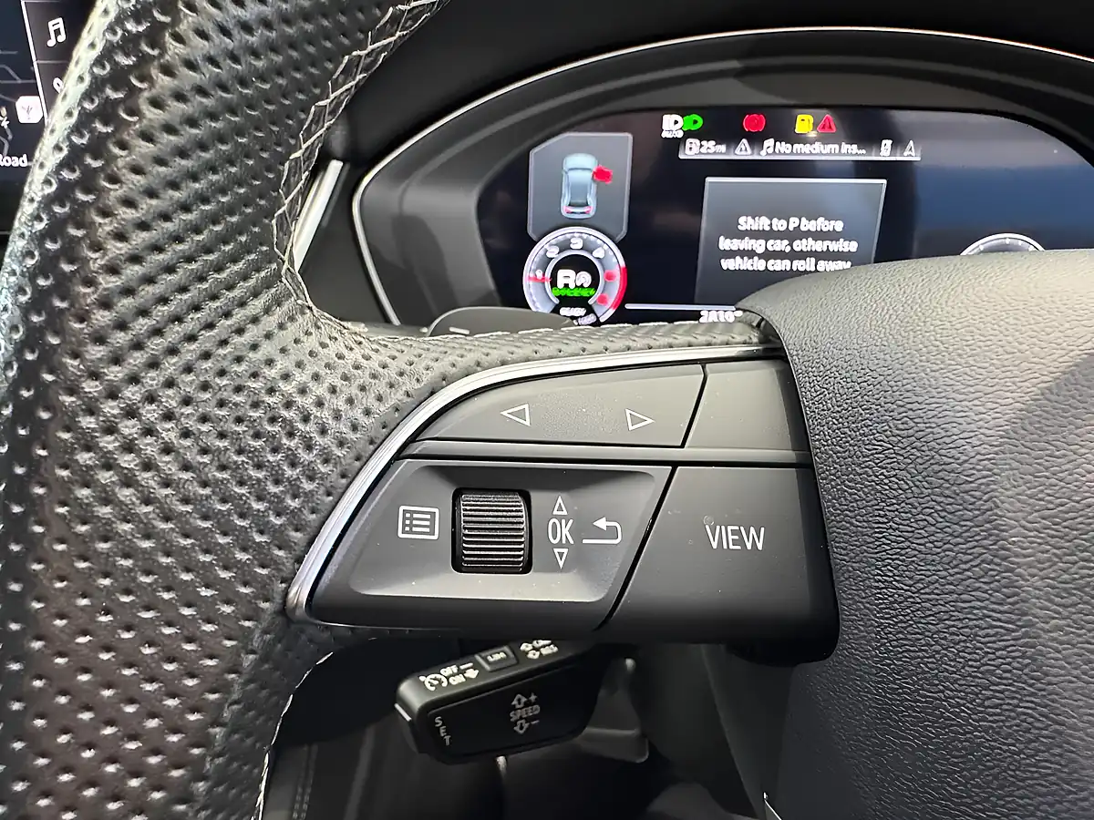 Used 2022 Audi Q5 Edition 1 Blue - Interior and Exterior details 18