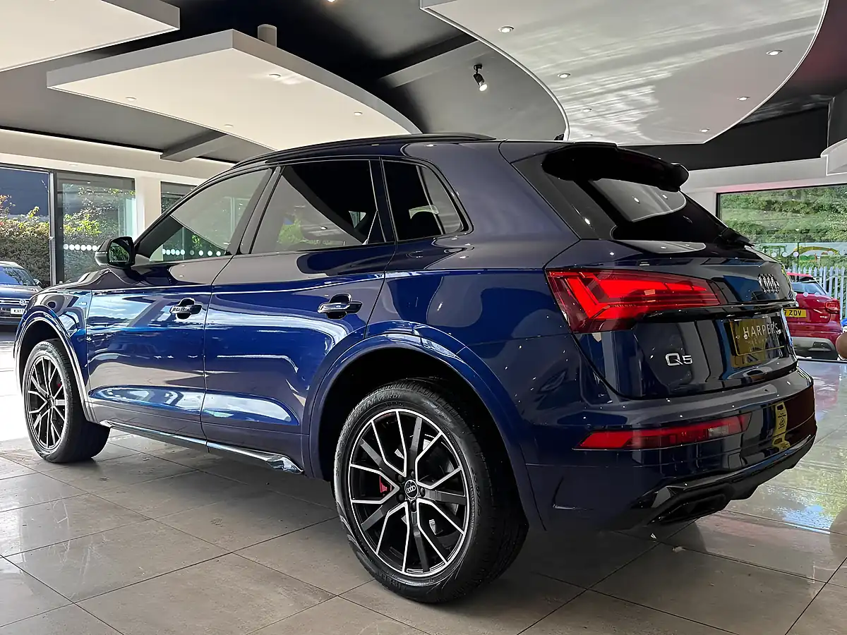 Used 2022 Audi Q5 Edition 1 Blue - Interior and Exterior details 5