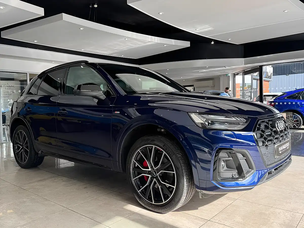 Used 2022 Audi Q5 Edition 1 Blue - Interior and Exterior details 6