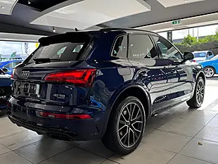 Used 2022 Audi Q5 Edition 1 Blue - Interior and Exterior details 9