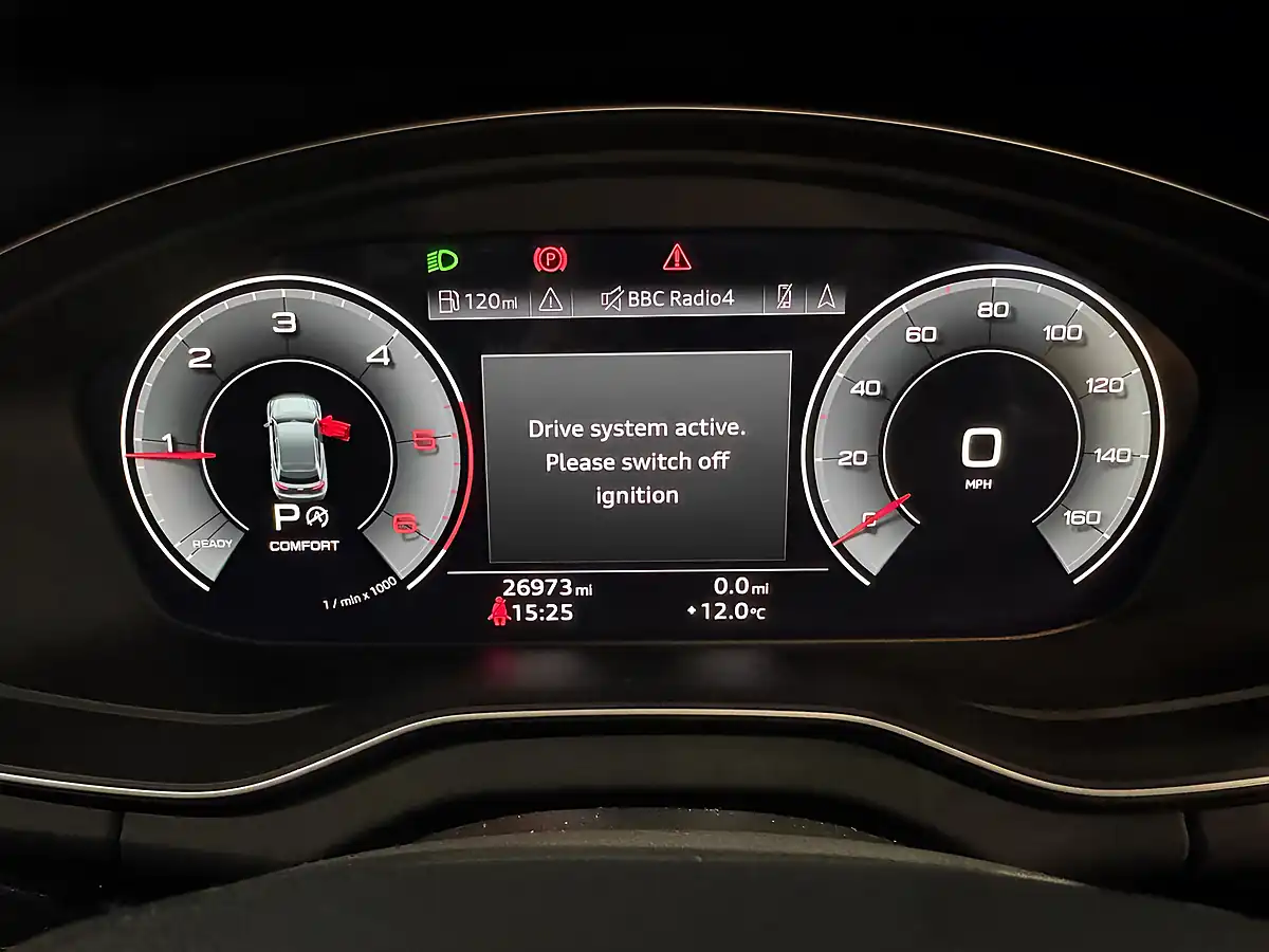 Used 2022 Audi Q5 Edition 1 Grey - Interior and Exterior details 20