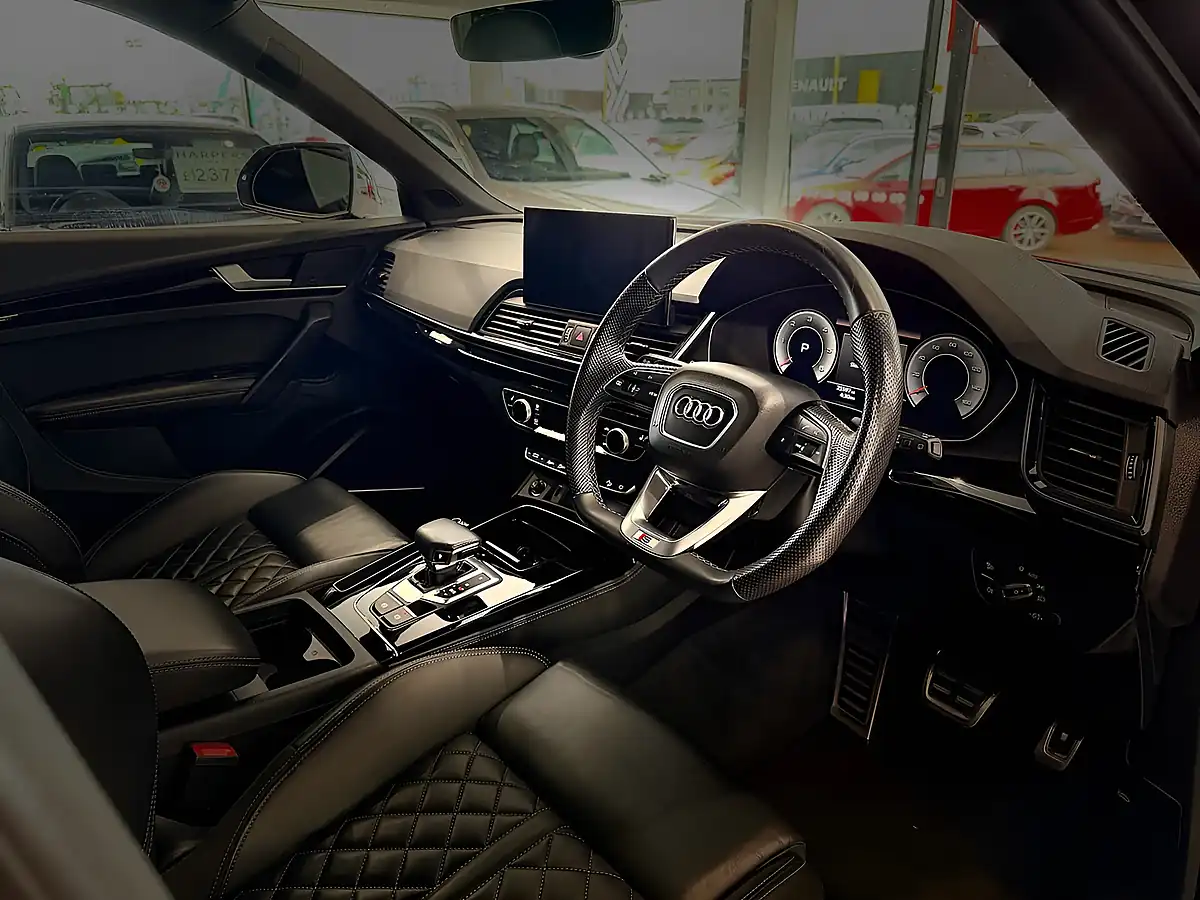 Used 2022 Audi Q5 Edition 1 Sportback Black - Interior and Exterior details 15