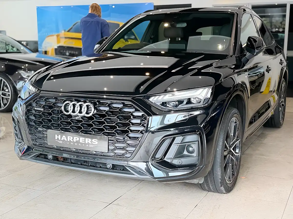 Used 2022 Audi Q5 Edition 1 Sportback Black - Interior and Exterior details 3