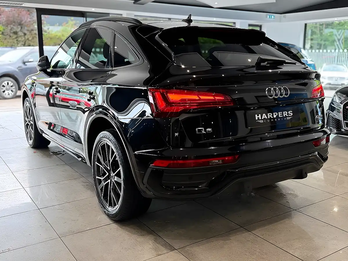 Used 2022 Audi Q5 Edition 1 Sportback Black - Interior and Exterior details 6