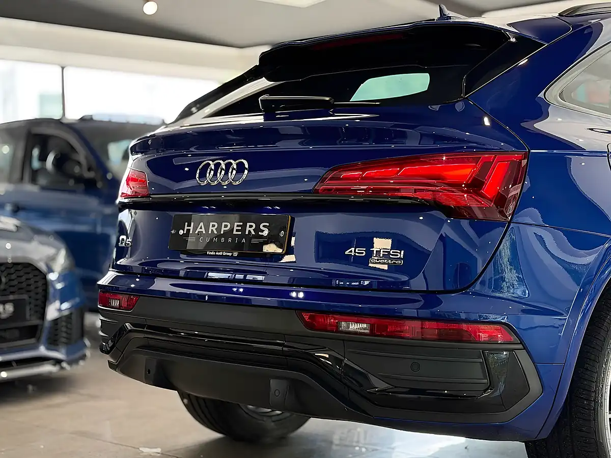 Used 2022 Audi Q5 Edition 1 Sportback Blue - Interior and Exterior details 8