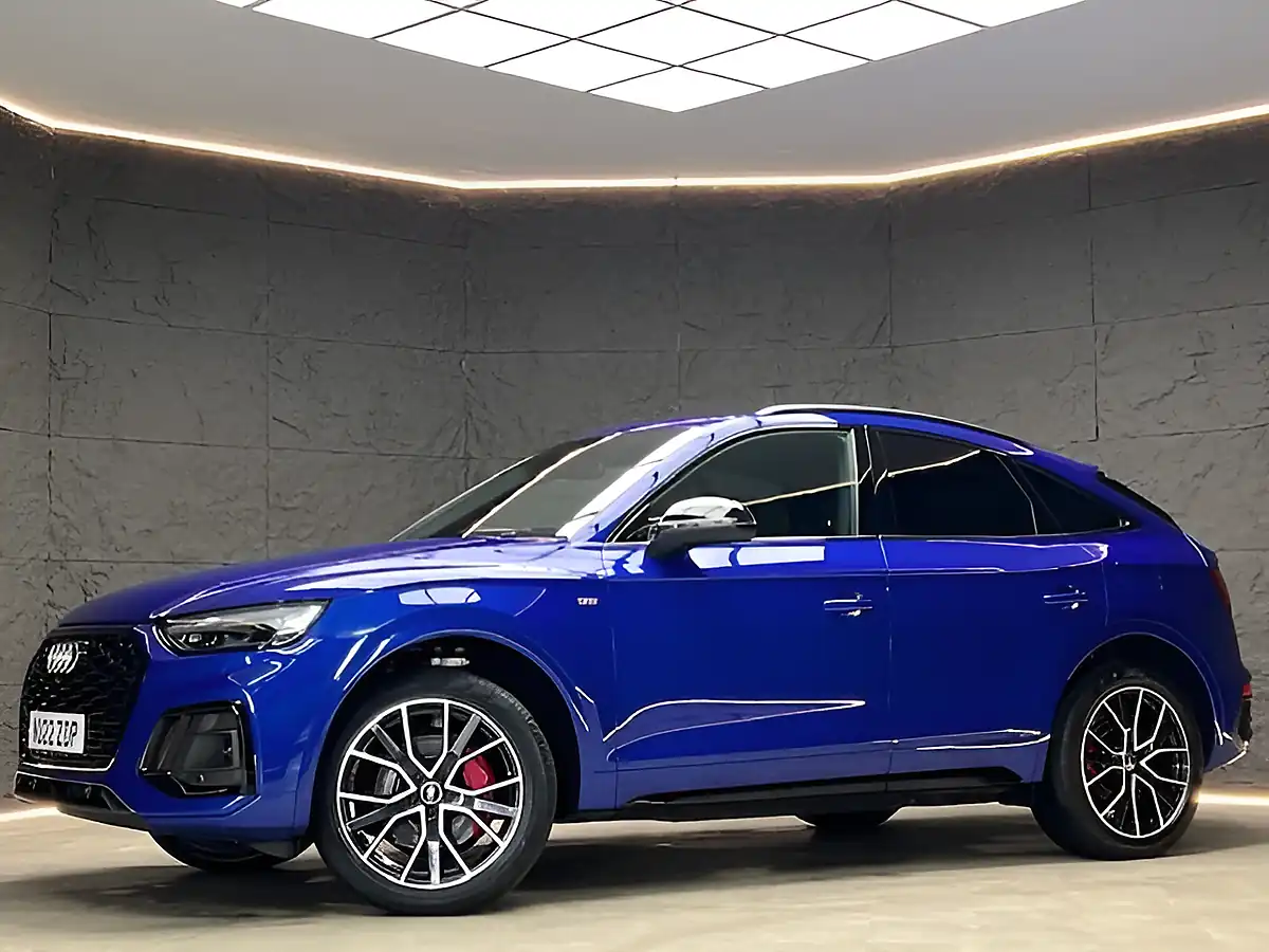 Used 2022 Audi Q5 Edition 1 Sportback Blue - Interior and Exterior details 2