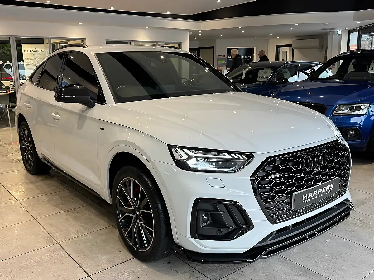 Used 2022 Audi Q5 Edition 1 Sportback White - Interior and Exterior details 14