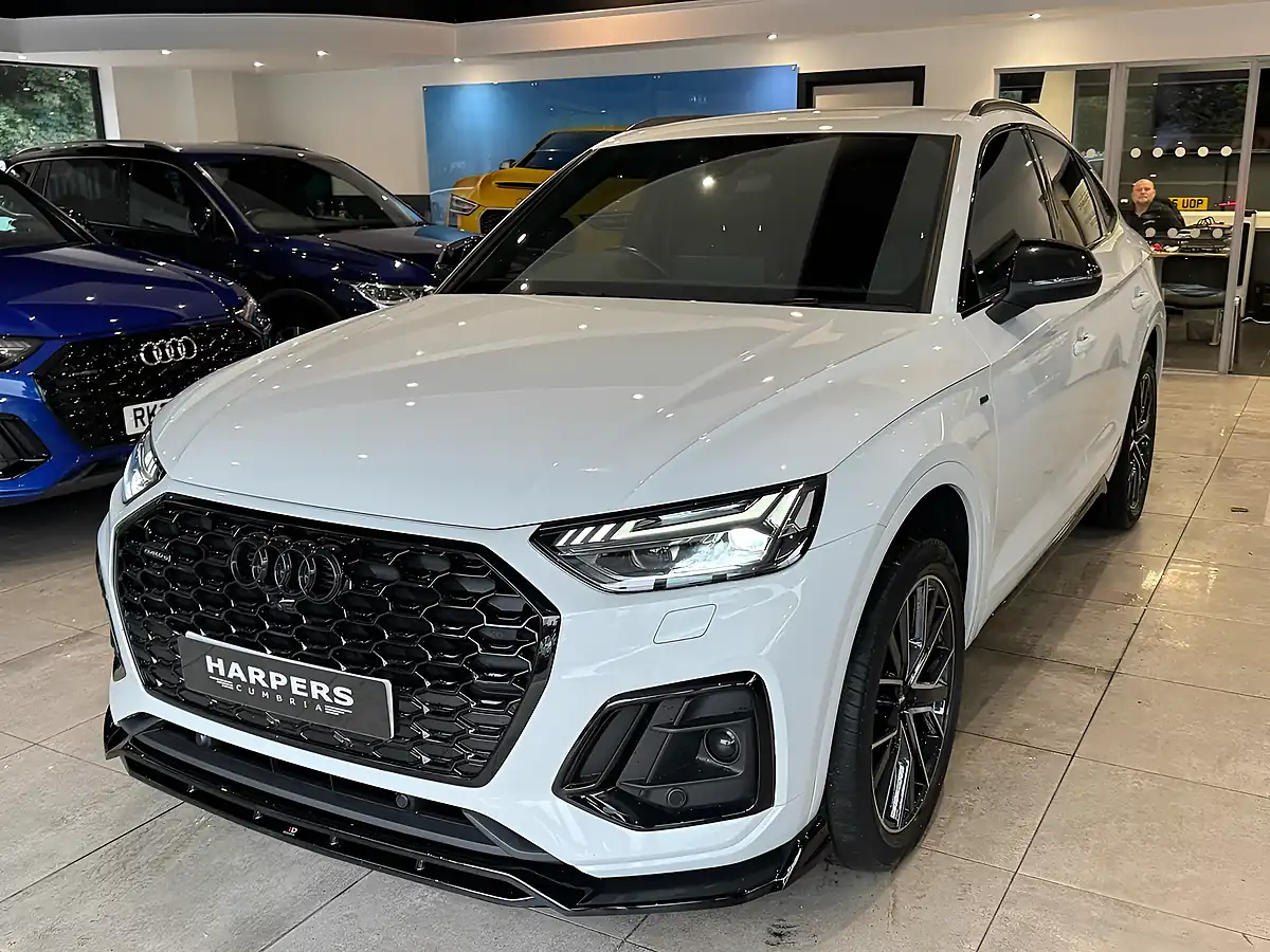 Used 2022 Audi Q5 Edition 1 Sportback White - Interior and Exterior details 16