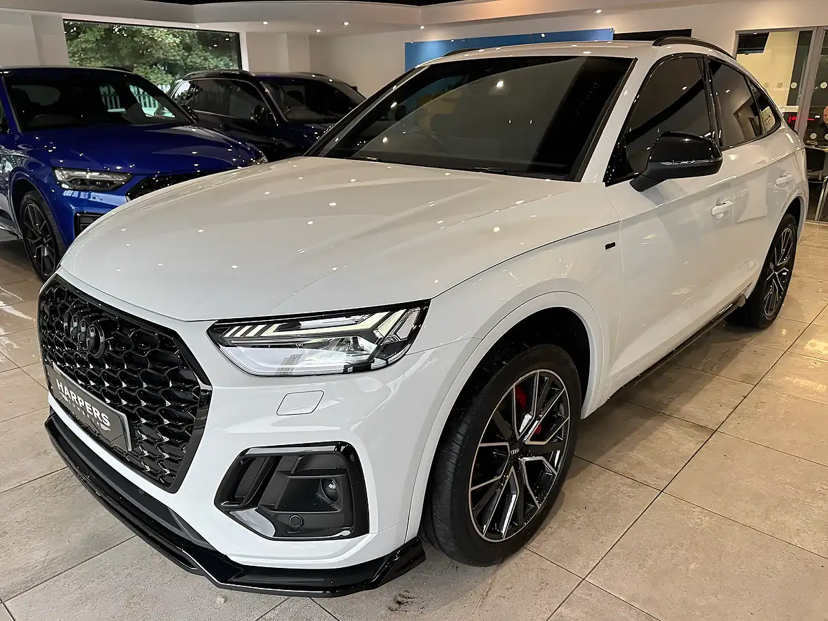 Used 2022 Audi Q5 Edition 1 Sportback White - Interior and Exterior details 17