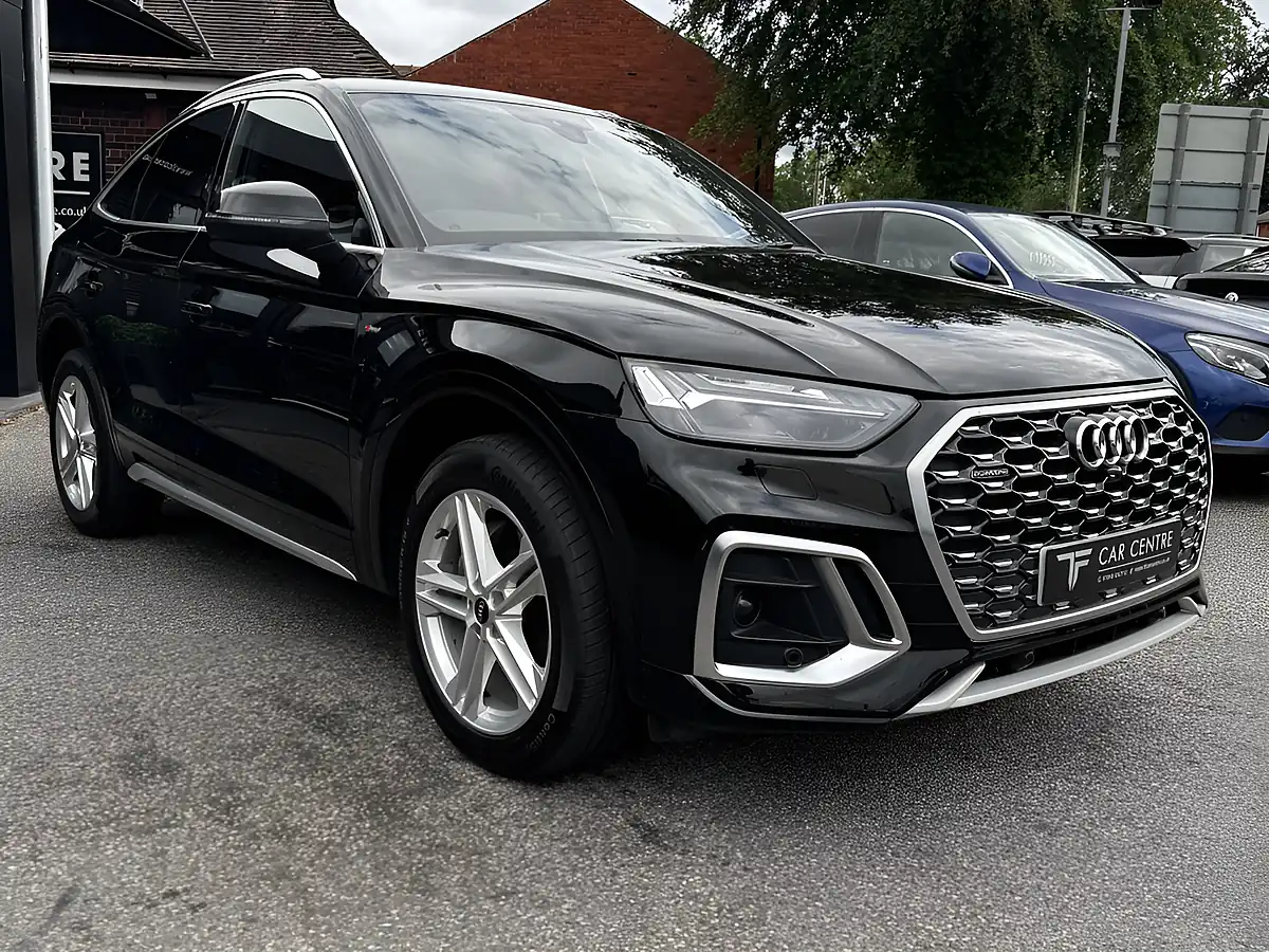 Used 2022 Audi Q5 S Line Black - Interior and Exterior details 10