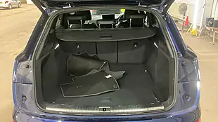 Used 2022 Audi Q5 S Line Blue - Interior and Exterior details 13