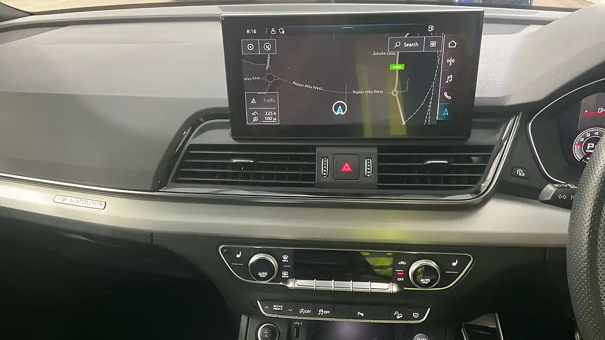 Used 2022 Audi Q5 S Line Blue - Interior and Exterior details 16