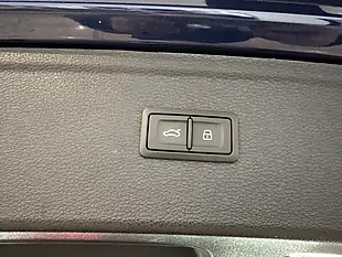 Used 2022 Audi Q5 S Line Blue - Interior and Exterior details 11