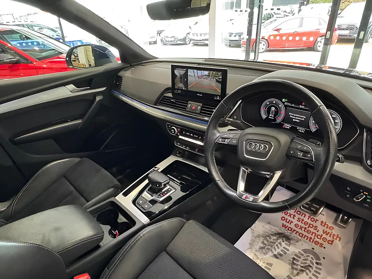 Used 2022 Audi Q5 S Line Blue - Interior and Exterior details 13
