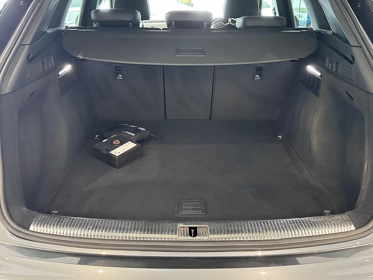 Used 2022 Audi Q5 S Line - Interior and Exterior details 10