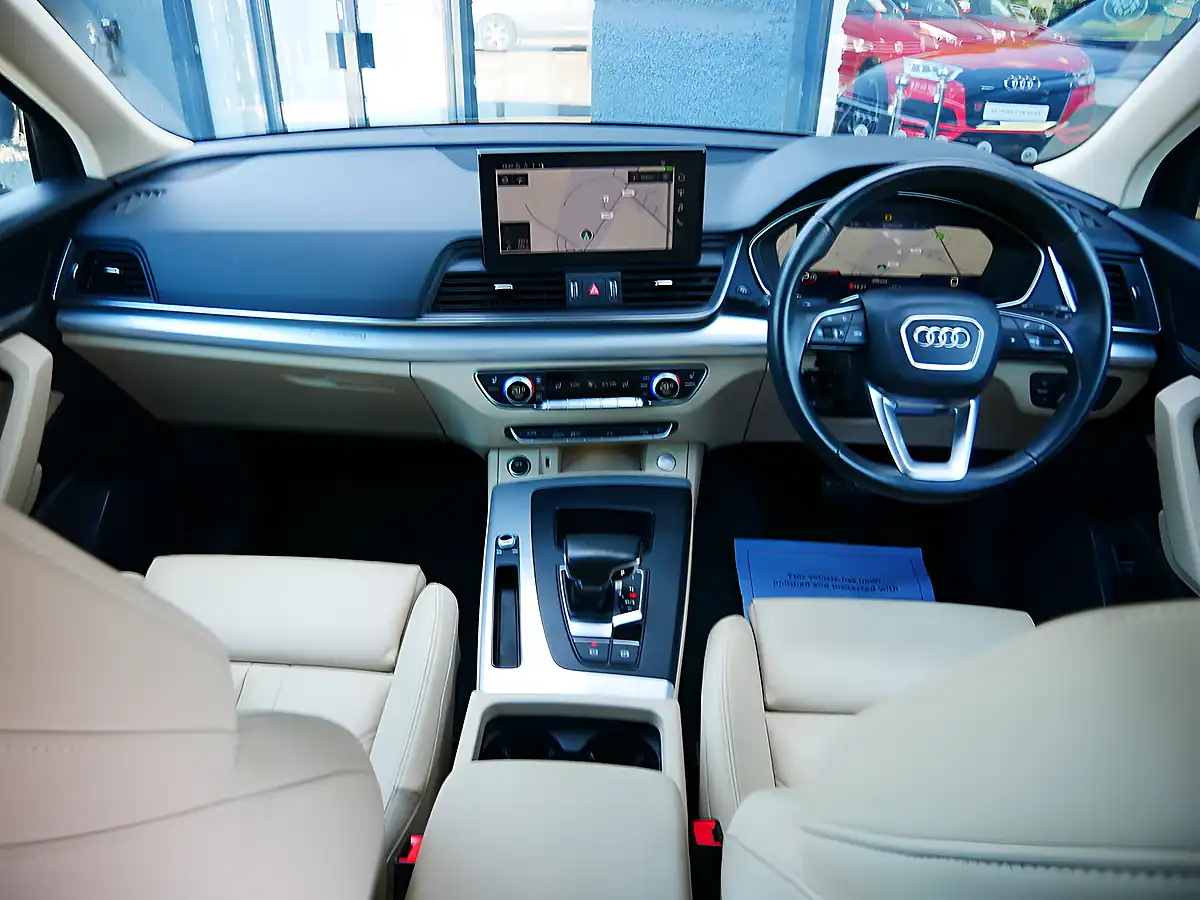 Used 2022 Audi Q5 Sport Sportback Mythos Black - Interior and Exterior details 10