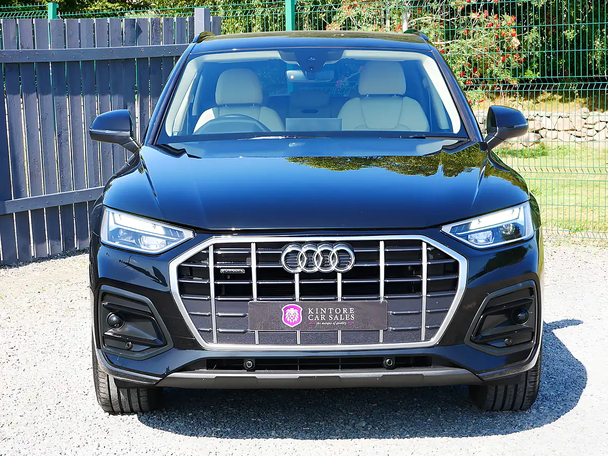 Used 2022 Audi Q5 Sport Sportback Mythos Black - Interior and Exterior details 3