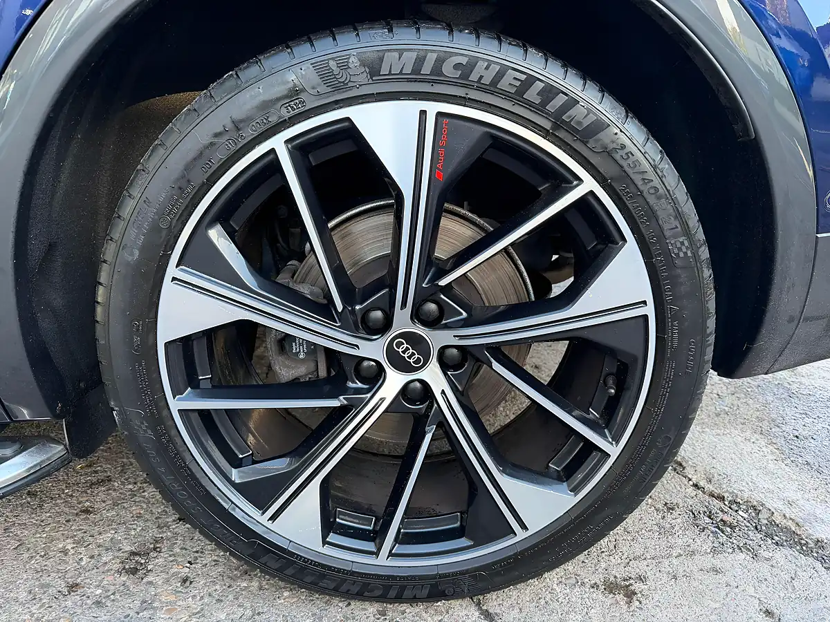 Used 2022 Audi Q5 Vorsprung Navarra Blue - Interior and Exterior details 18