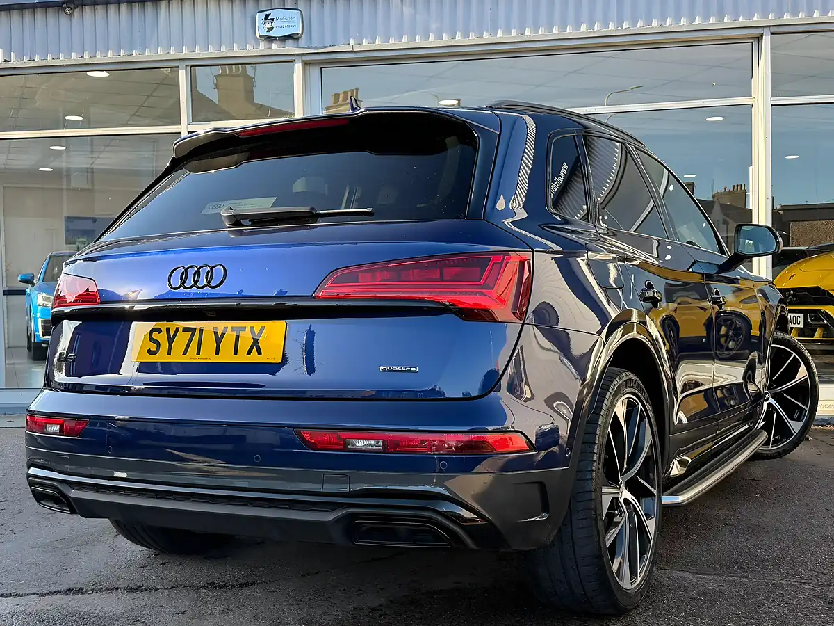 Used 2022 Audi Q5 Vorsprung Navarra Blue - Interior and Exterior details 3