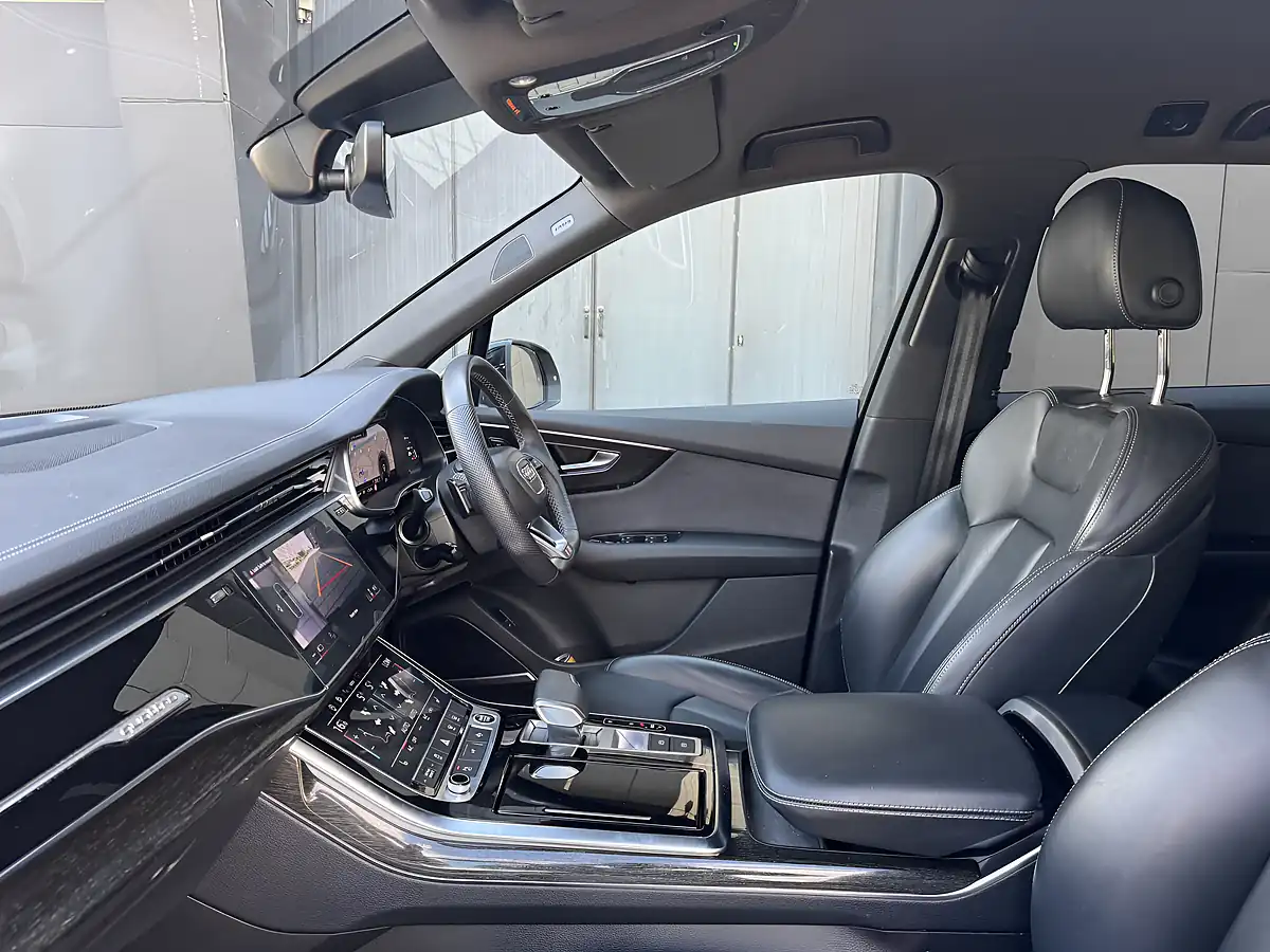 Used 2022 Audi Q7 Black Edition Black - Interior and Exterior details 10