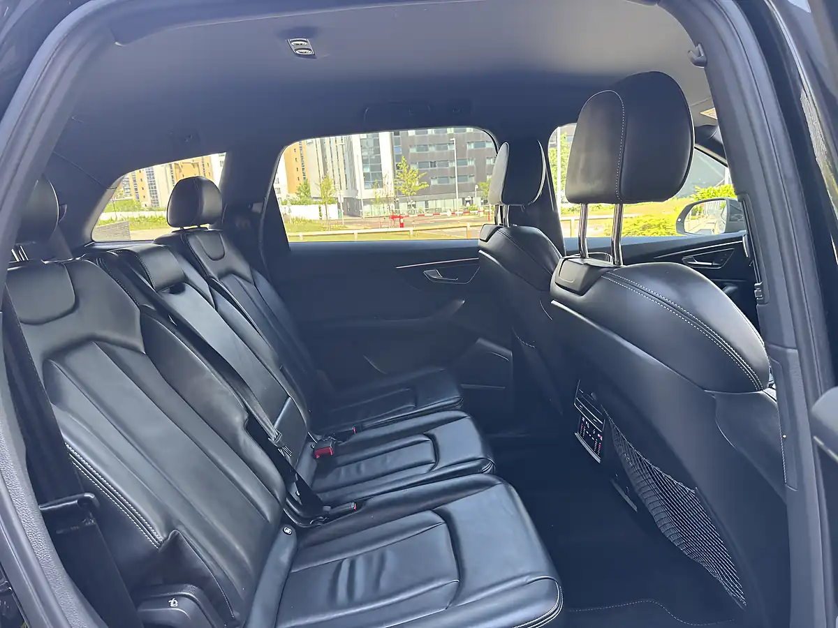 Used 2022 Audi Q7 Black Edition Black - Interior and Exterior details 15