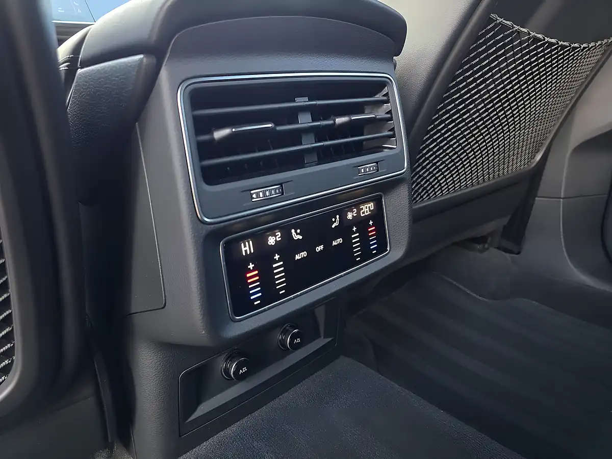 Used 2022 Audi Q7 Black Edition Black - Interior and Exterior details 18