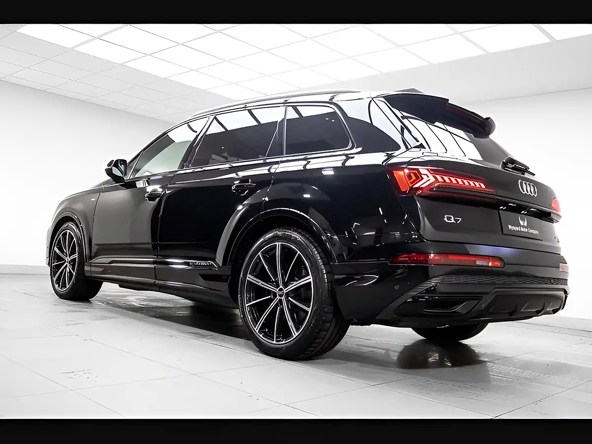 Used 2022 Audi Q7 Black Edition Black - Interior and Exterior details 3