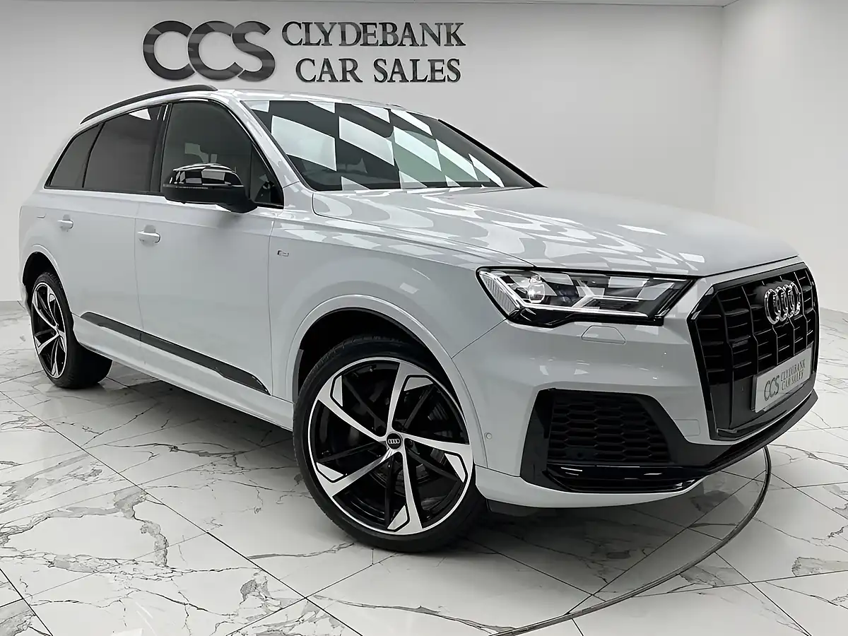 Used 2022 Audi Q7 Black Edition Glacier White - Front View
