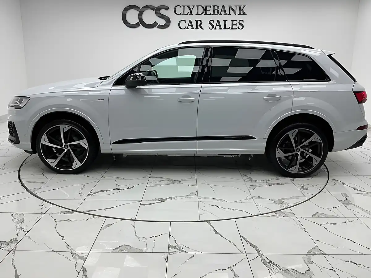 Used 2022 Audi Q7 Black Edition Glacier White - Interior and Exterior details 11