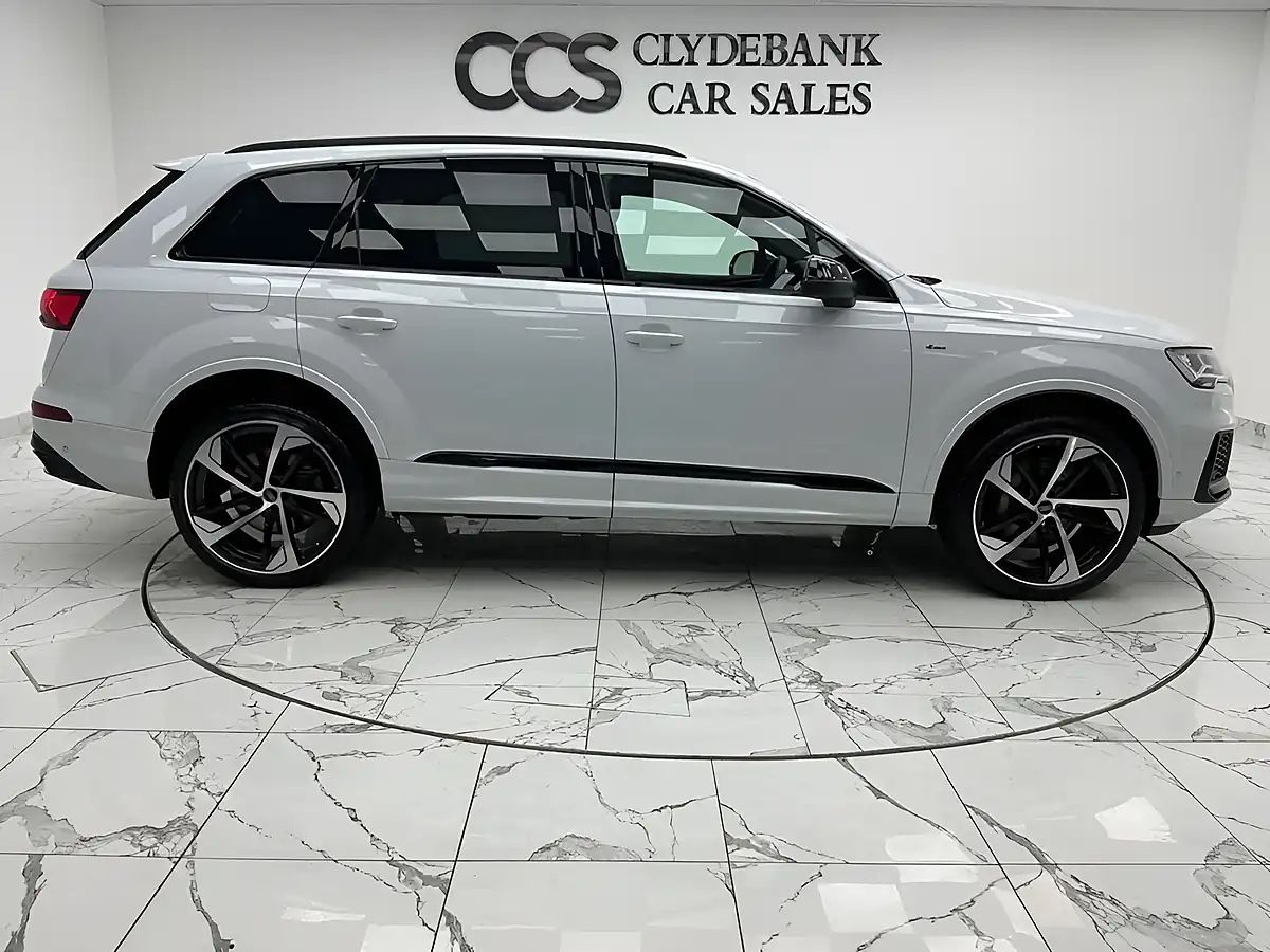 Used 2022 Audi Q7 Black Edition Glacier White - Interior and Exterior details 3