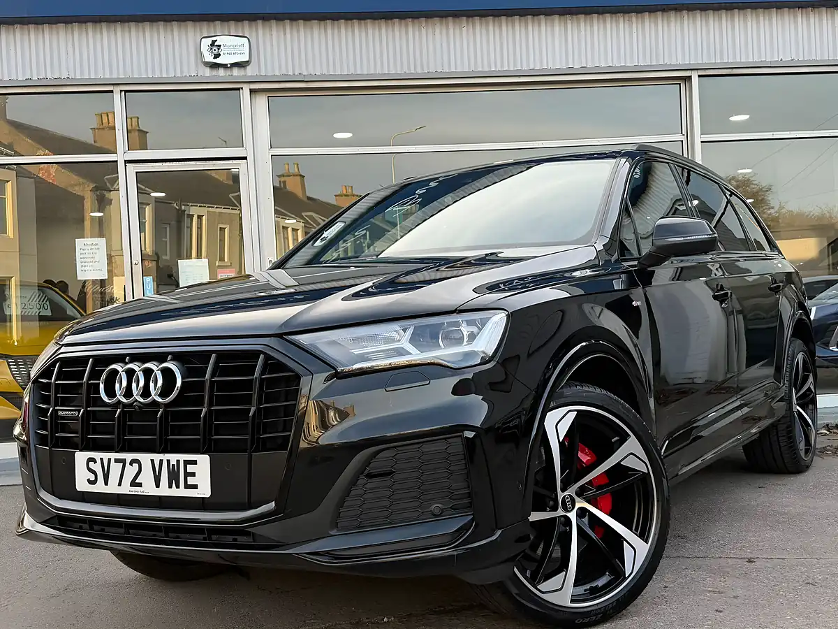 Used 2022 Audi Q7 Black Edition Mythos Black - Front View
