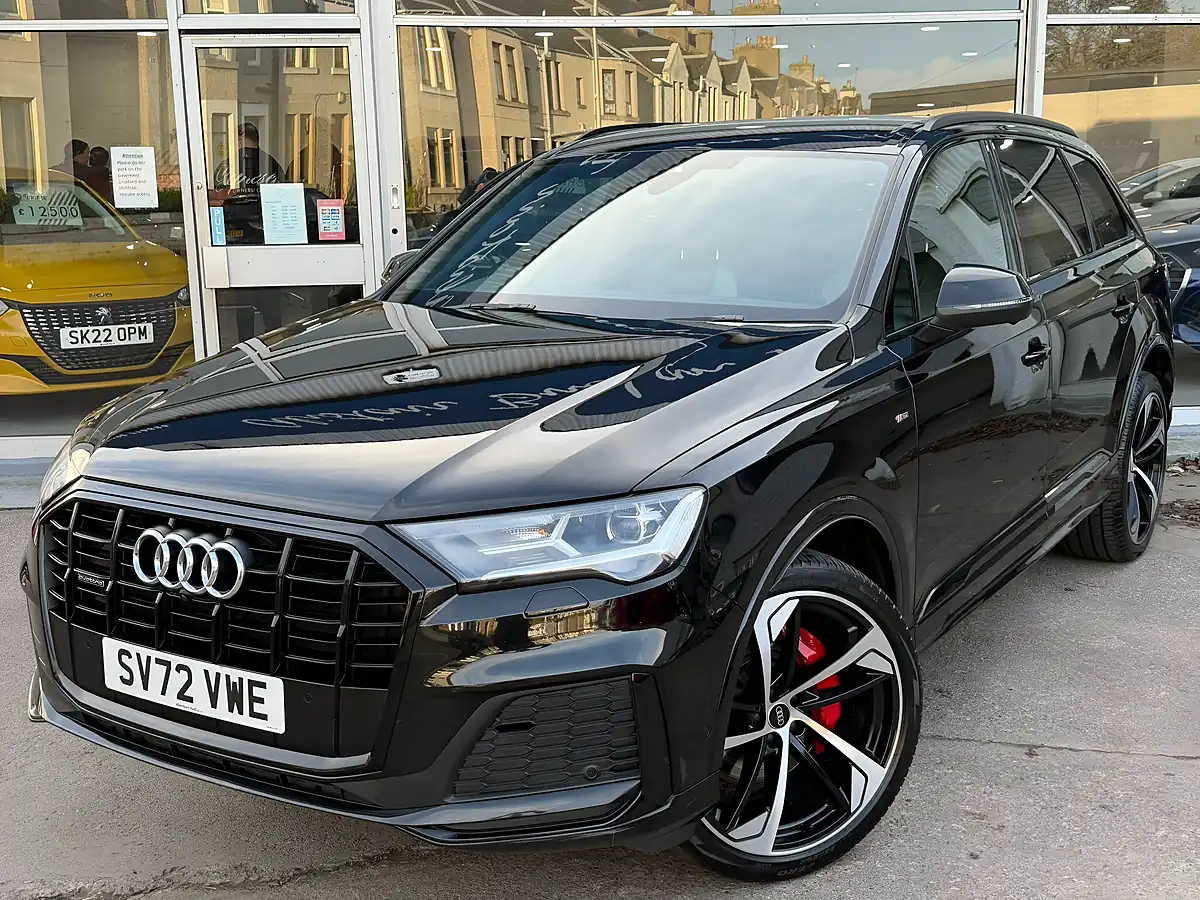 Used 2022 Audi Q7 Black Edition Mythos Black - Interior and Exterior details 5