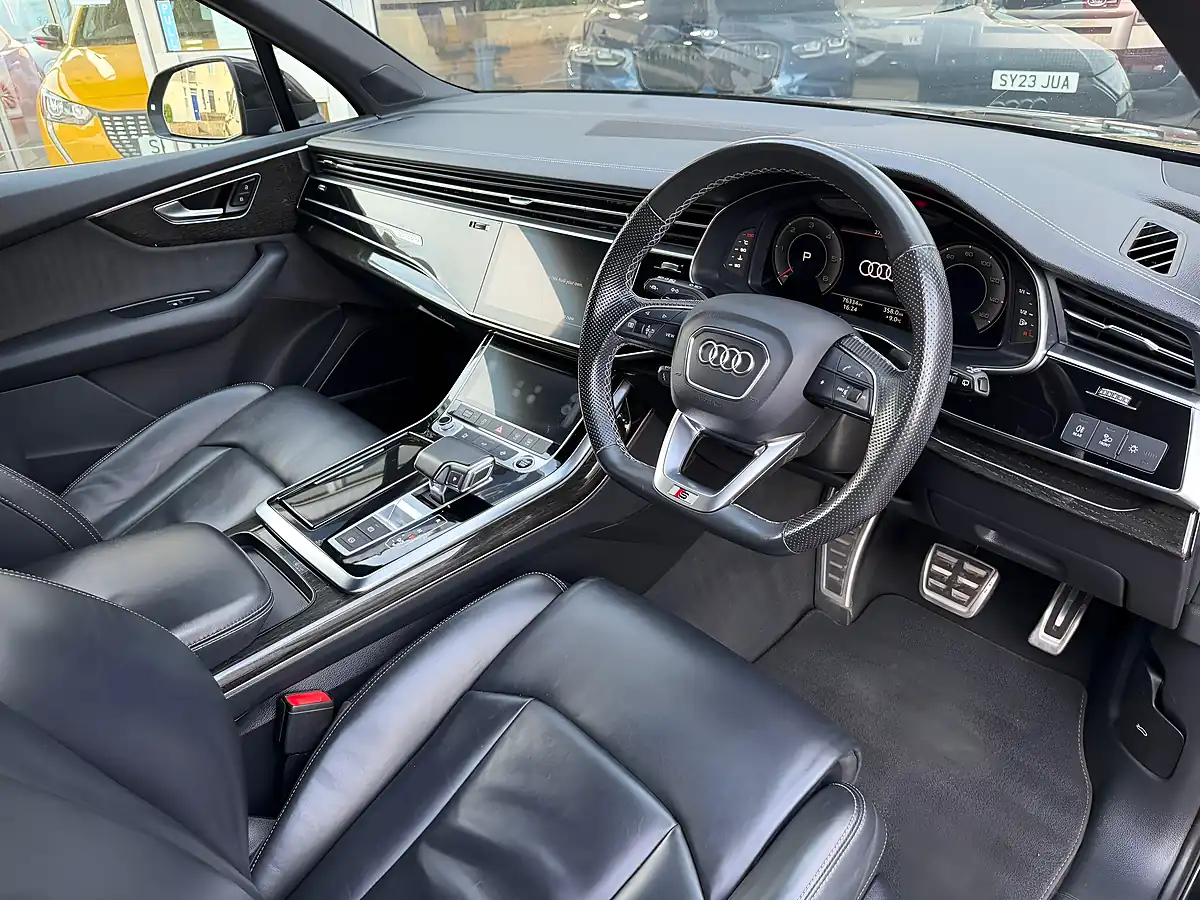 Used 2022 Audi Q7 Black Edition Mythos Black - Interior and Exterior details 6