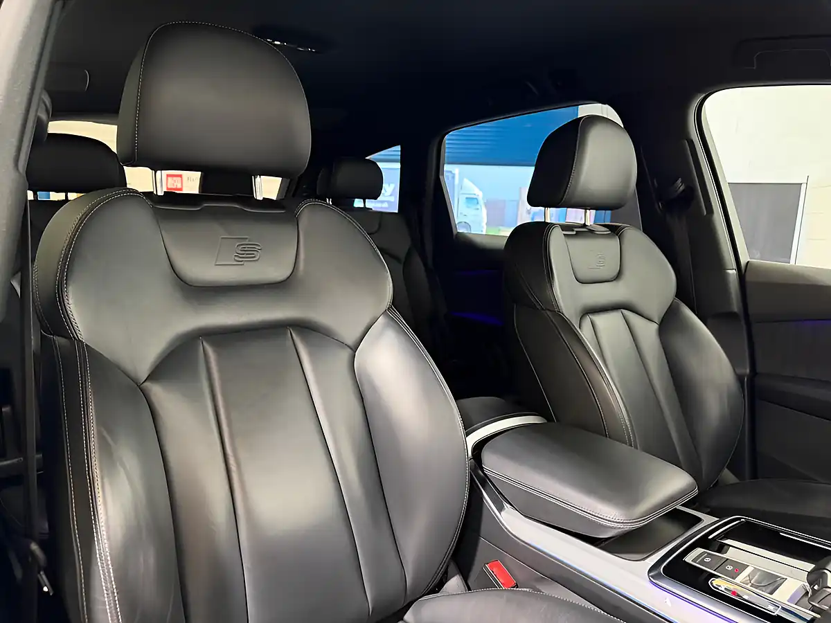 Used 2022 Audi Q7 S Line Navarra Blue - Interior and Exterior details 11