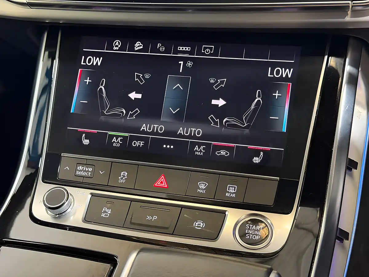 Used 2022 Audi Q7 S Line Navarra Blue - Interior and Exterior details 13