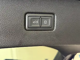 Used 2022 Audi Q7 S Line Navarra Blue - Interior and Exterior details 19