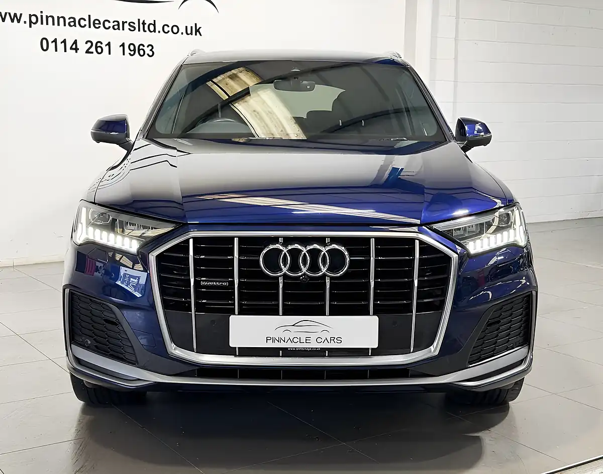 Used 2022 Audi Q7 S Line Navarra Blue - Interior and Exterior details 2