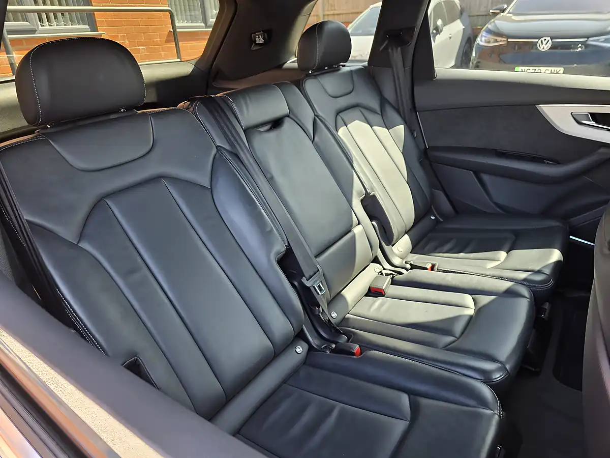 Used 2022 Audi Q7 S Line White - Interior and Exterior details 19