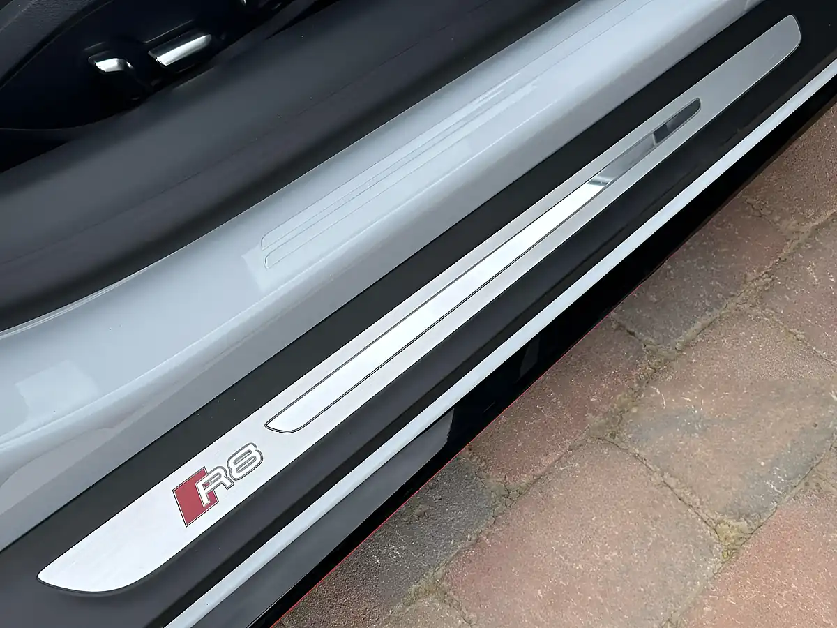 Used 2022 Audi R8 Performance Edition Spyder Suzuka Grey - Interior and Exterior details 16